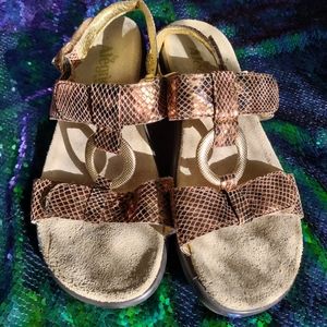 Alegria sandals, leather, rose gold and copper, size 39 (fit like an 8-8.5)
